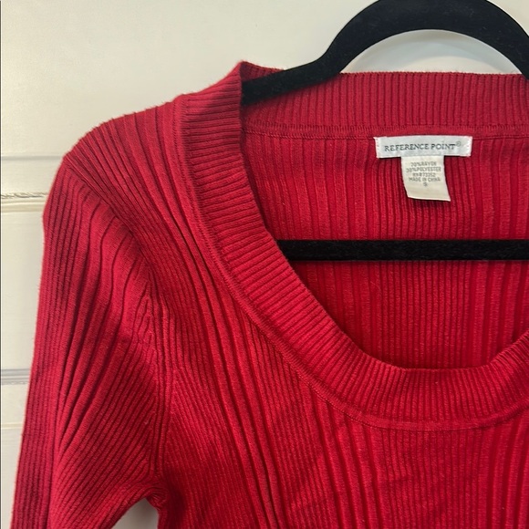 Red Ribbed Women's Blouse - Picture 3 of 5